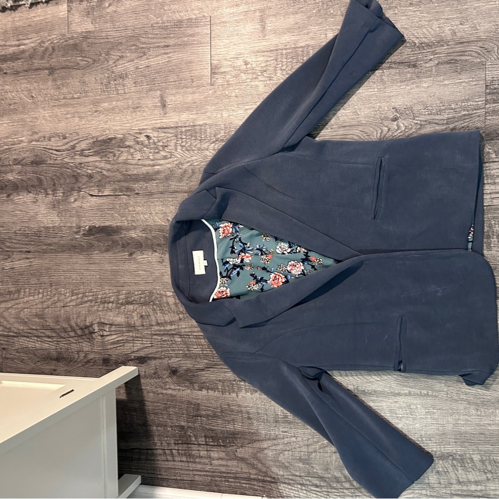 Skies Are Blue Slate-Blue Open-Front Blazer with Floral Lining - Picture 3 of 7
